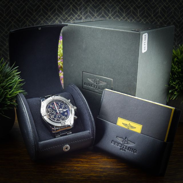 Breitling Super Avenger II A13371 Image 5